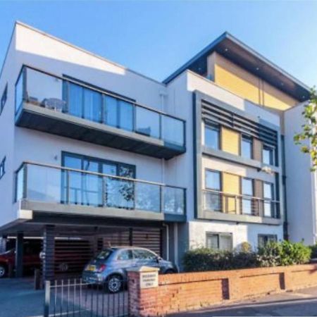 Charming 2-Bed Apartment In Christchurch 크리스트처치 외부 사진
